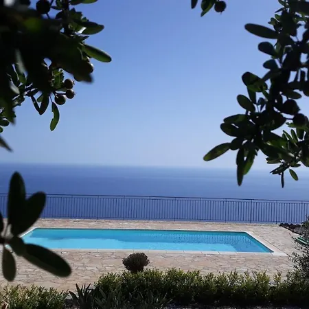Gerrito Villa Kefalas